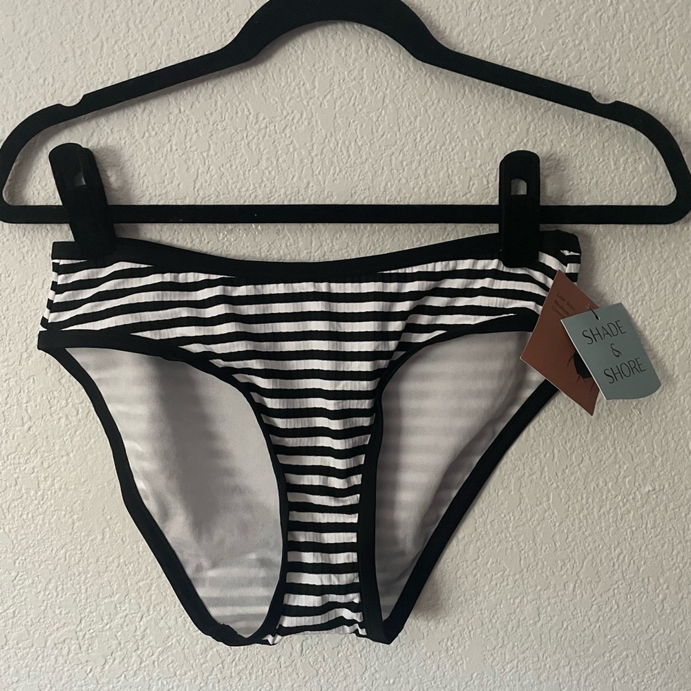 🌟5/$15🌟NWT Shade & Shore Black and White Striped Swim Bottoms